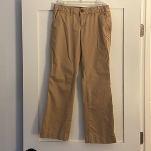 Banana Republic Stretch Weekend Chino, Size 2 Short.